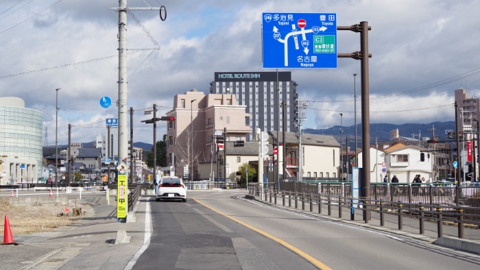 �R�U�R���ƍ���