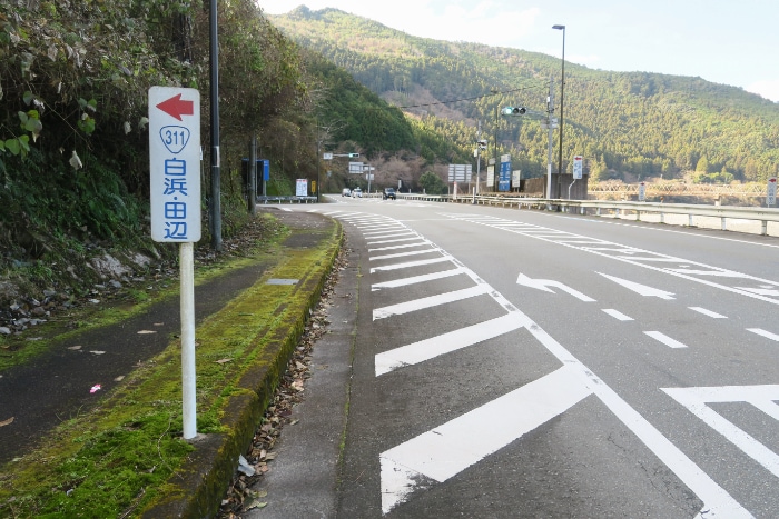 �����W��